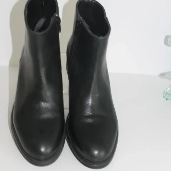 NEW Narf Genuine Leather Ankle Black Boots Womens Sz 37 / 6.5 made in Spain - Picture 4 of 8